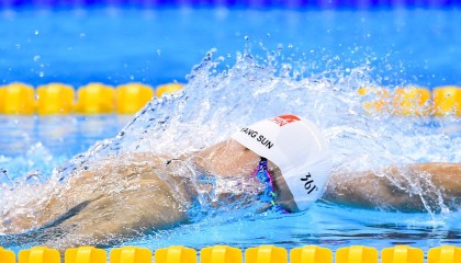 开云综合服务-_老鹰队快攻犀利，赢得重要胜利_，老鹰队战术