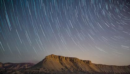 kaiyun体育-“花式运球：联盟高手的炫酷过人秀”，花式运球过人教学视频