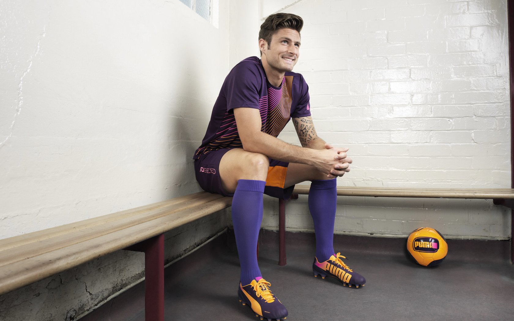 传奇回归！C罗助球队晋级欧冠四强，c罗欧洲杯助攻