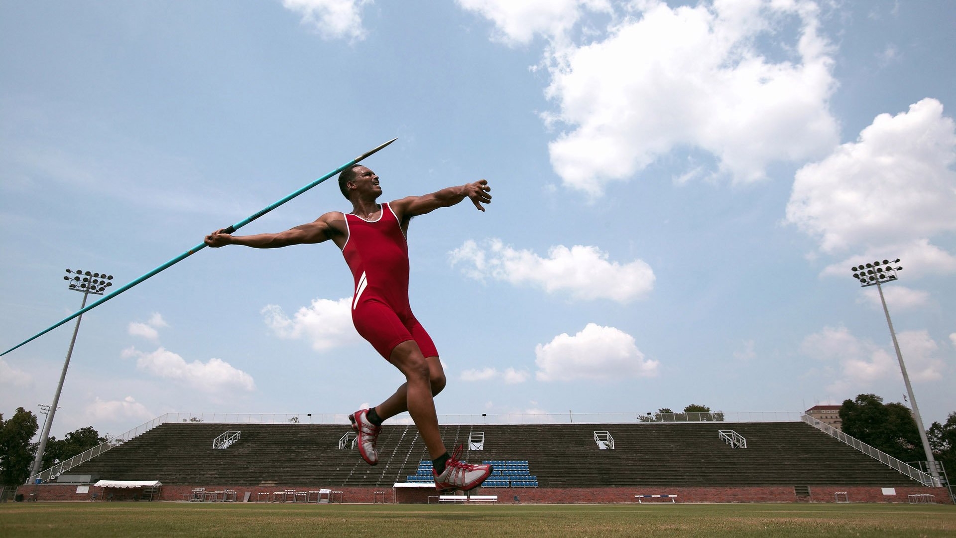 西甲：巴萨4-3战胜比利亚雷亚尔，莱万梅开二度刷新纪录，西甲第11轮巴萨vs比利亚雷亚尔